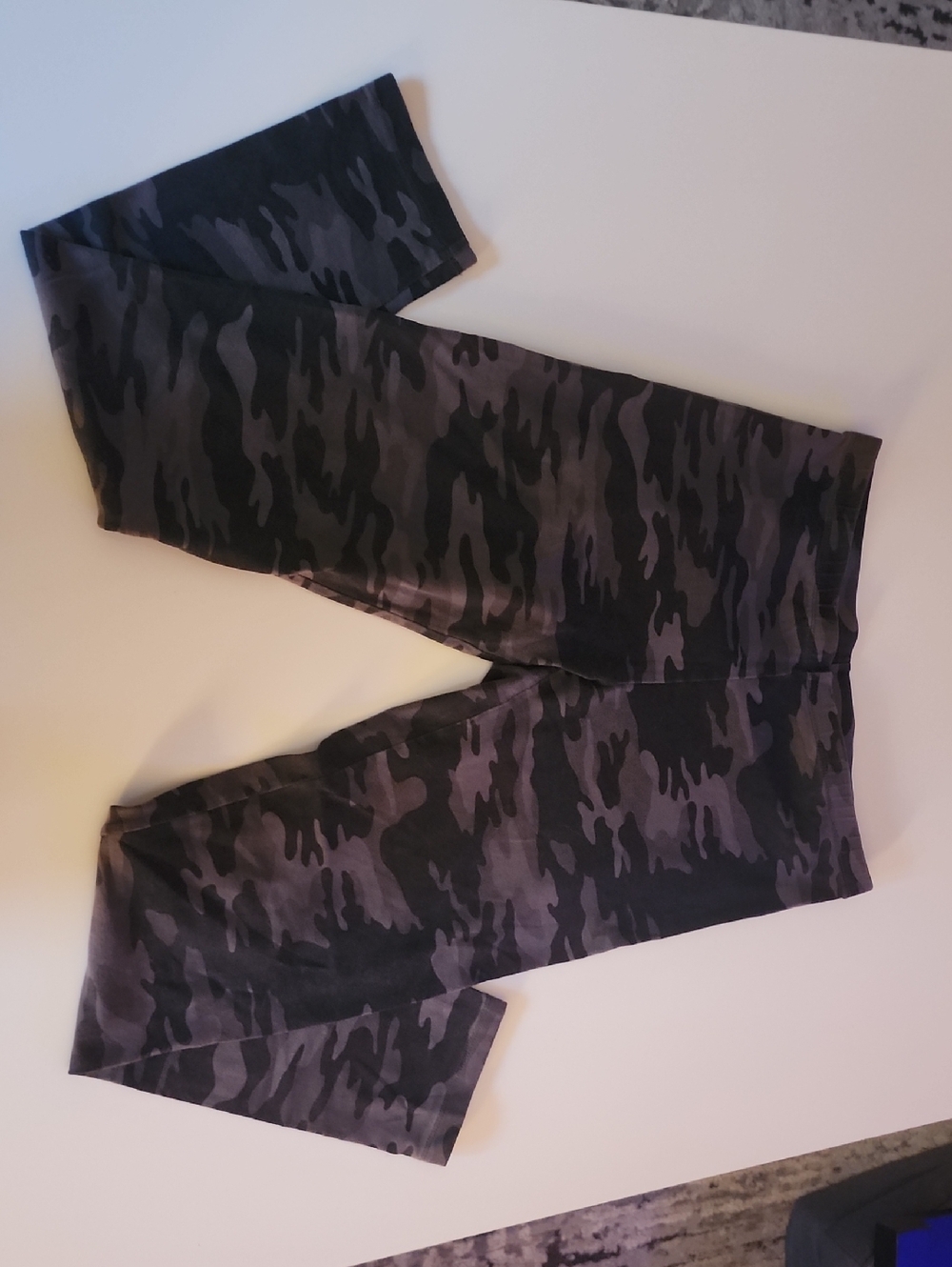 Joe Fresh Black and Gray Camo Leggings
